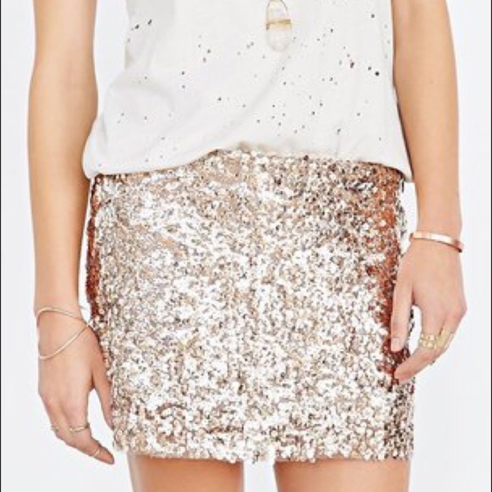 NWT Love Sadie Rose Gold Sequin Skirt